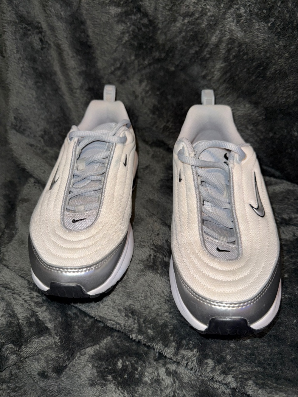 WOMENS Nike Air Max Portal SE SZ 7